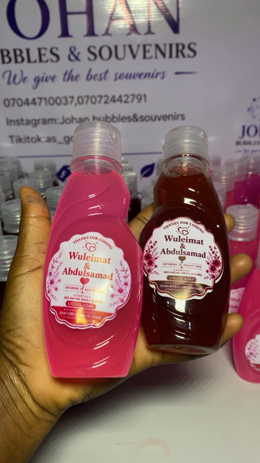 Johan bubbles & souvenirs photo 5