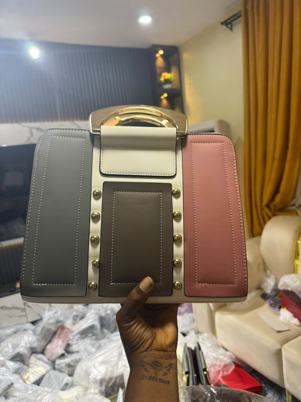 Amara collection photo 5
